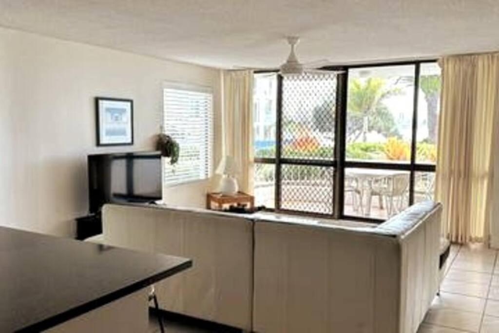 2 Bedroom Ocean View - Alexandria Apartments -Alexandra Headland Маручидор Экстерьер фото